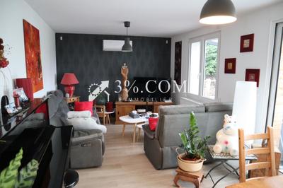 Maison - 141 m² - 6 pièces