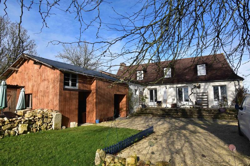 Maison traditionnelle - 140 m² - 6 pièces