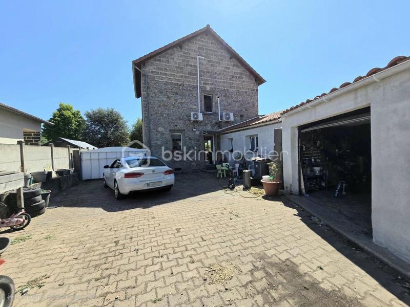 Maison - 135 m² - 5 pièces