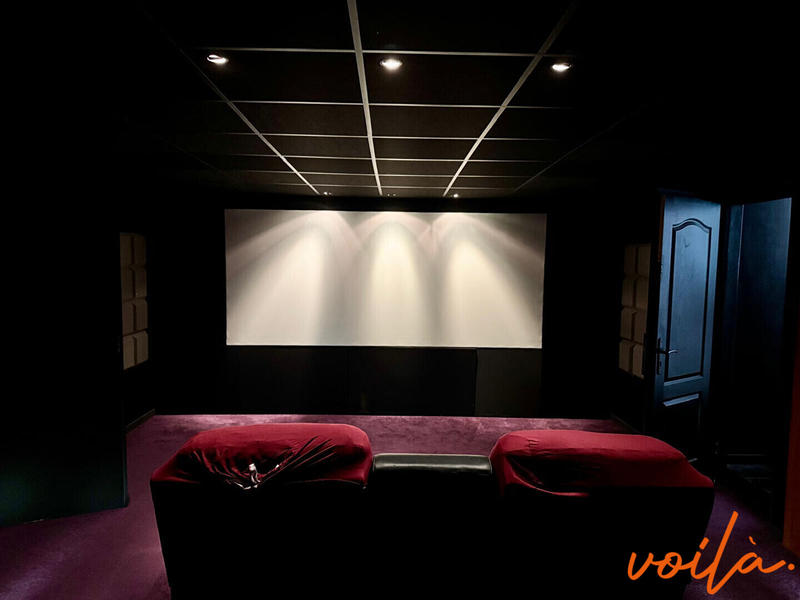 Maison - 313 m² - 8 pièces