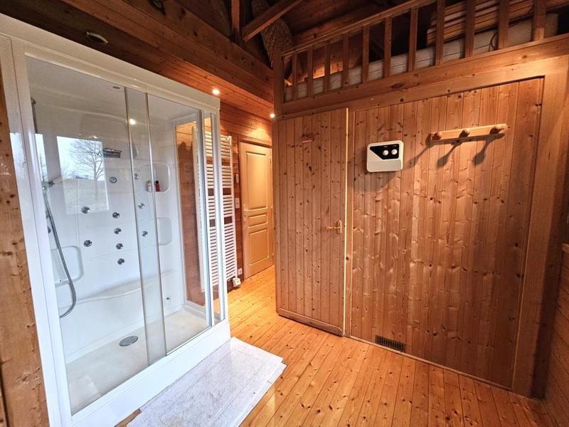 Maison - 180 m² - 10 pièces