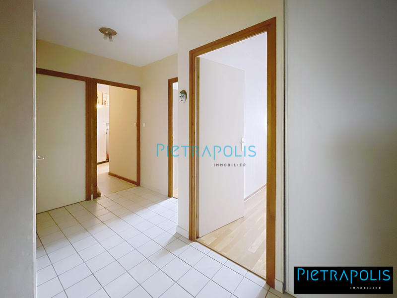 Appartement - 86 m² - 4 pièces