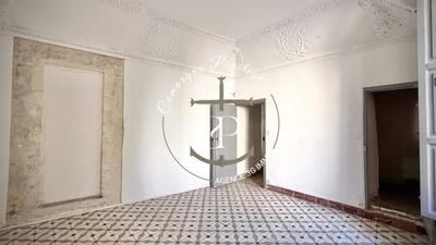 Maison de ville - 200 m² - 9 pièces