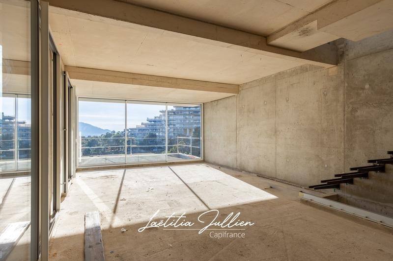 Maison - 250 m² - 5 pièces