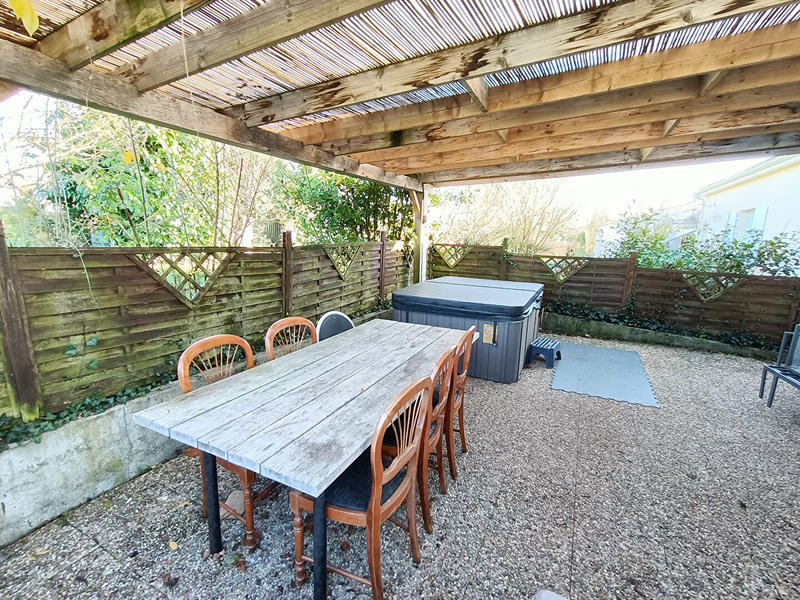 Maison - 92 m² - 5 pièces