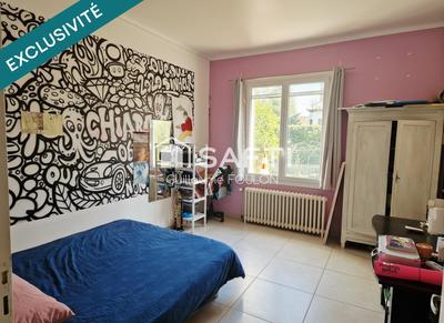 Maison - 102 m² - 4 pièces
