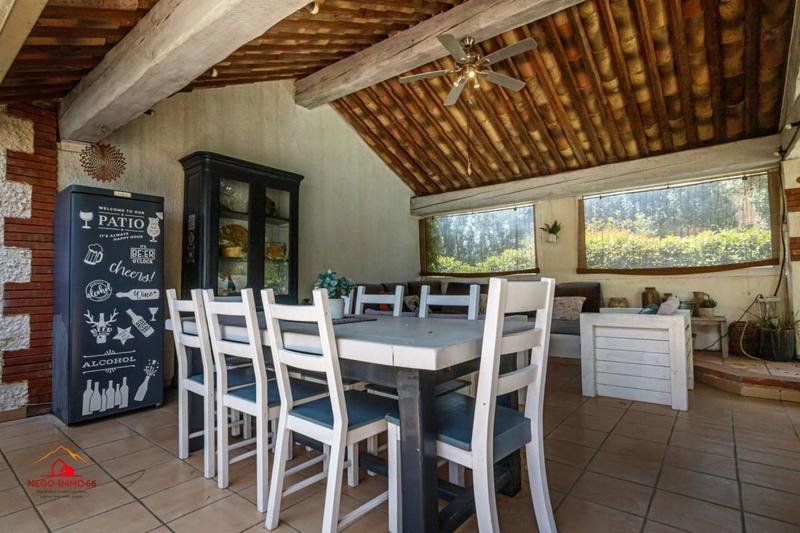 Gîte - 625 m² - 25 pièces