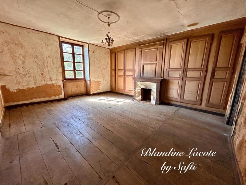 Maison - 207 m² - 8 pièces