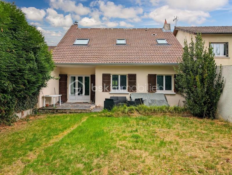 Maison - 117 m² - 5 pièces