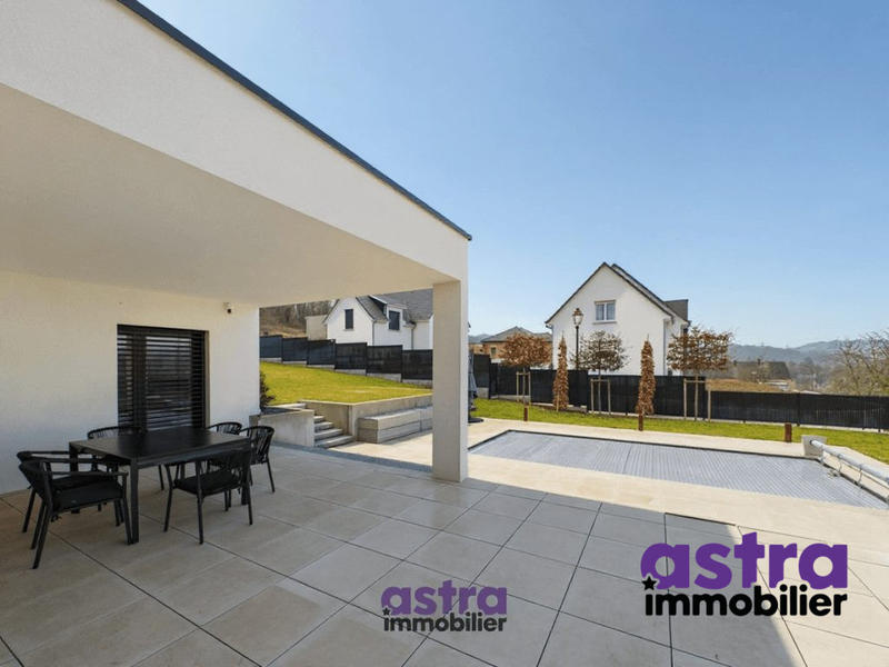 Villa - 160 m² - 5 pièces