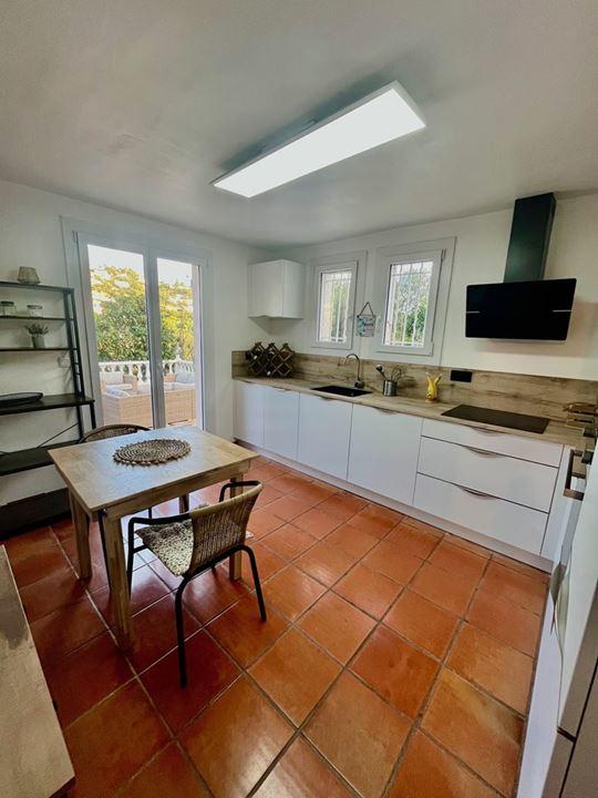 Maison traditionnelle - 160 m² - 6 pièces