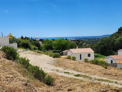 Terrain - 1 100 m²