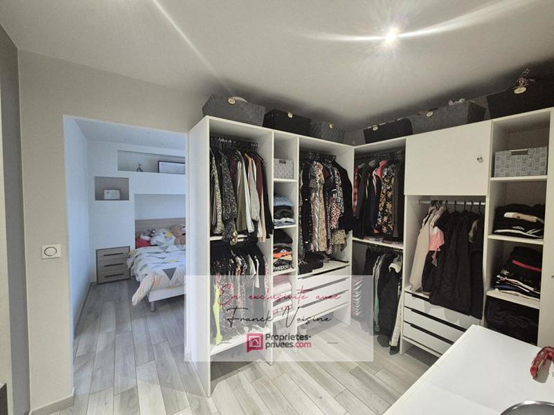 Maison - 193 m² - 6 pièces