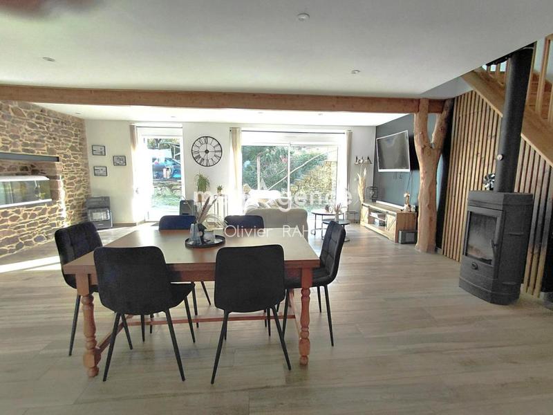 Corps de ferme - 150 m² - 6 pièces