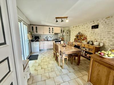 Maison - 150 m² - 7 pièces