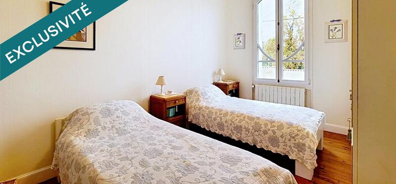 Maison - 208 m² - 8 pièces