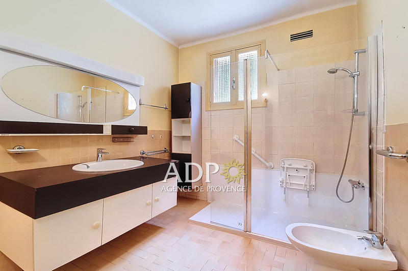 Appartement - 89 m² - 3 pièces