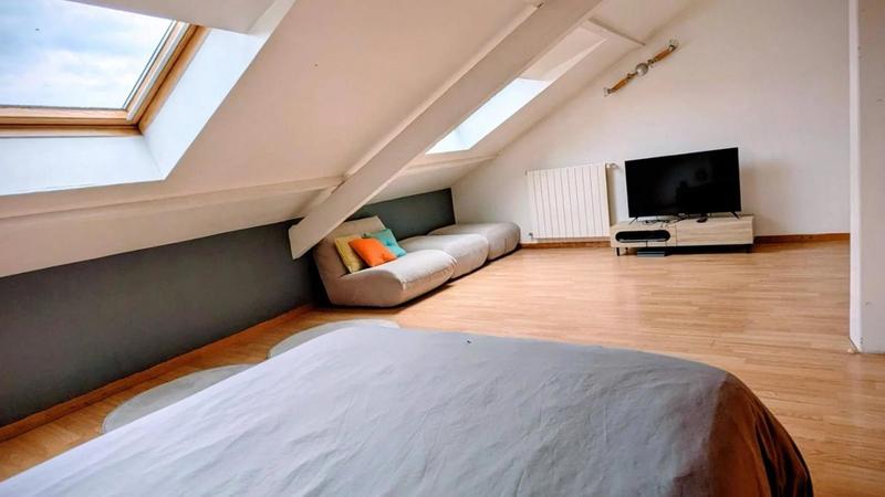 Propriété - 237 m² - 6 pièces