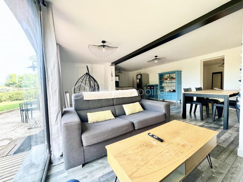 Demeure - 165 m² - 9 pièces