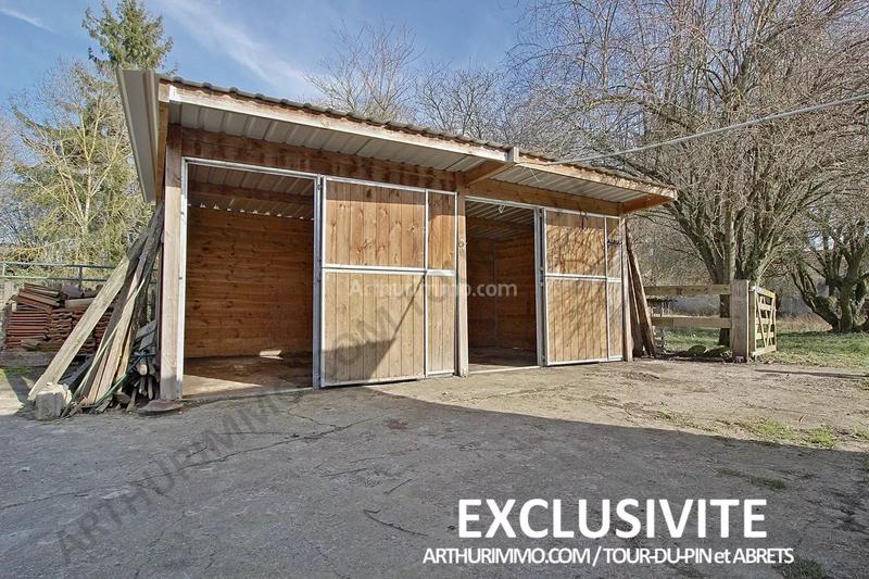 Maison - 220 m² - 7 pièces