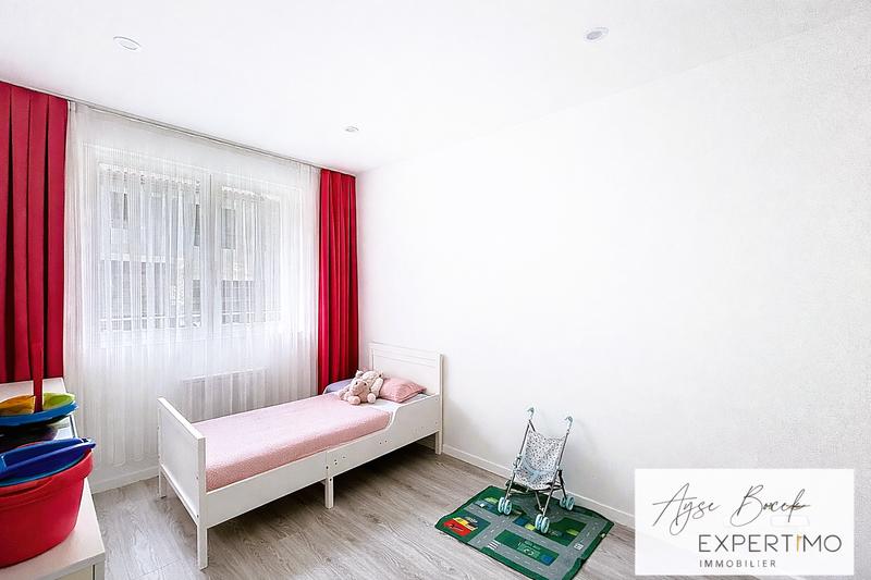 Maison - 135 m² - 6 pièces