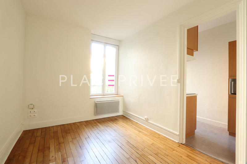 Immeuble - 19 pièces