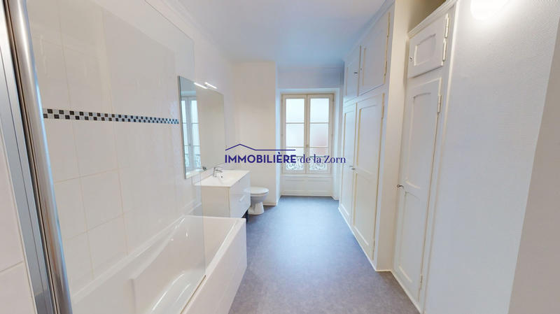 Appartement - 95 m² - 4 pièces