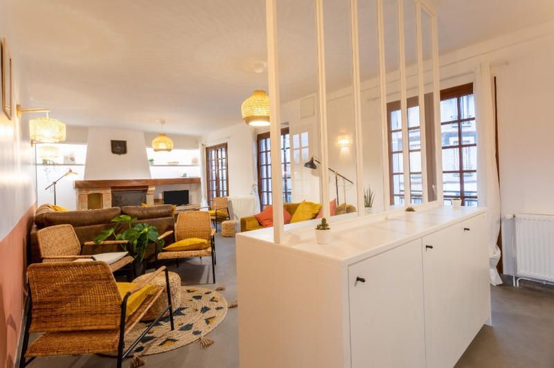 Maison - 300 m² - 13 pièces