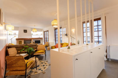 Maison - 300 m² - 13 pièces