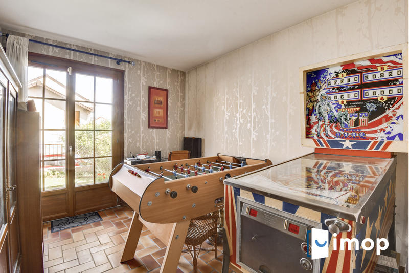 Pavillon - 135 m² - 6 pièces