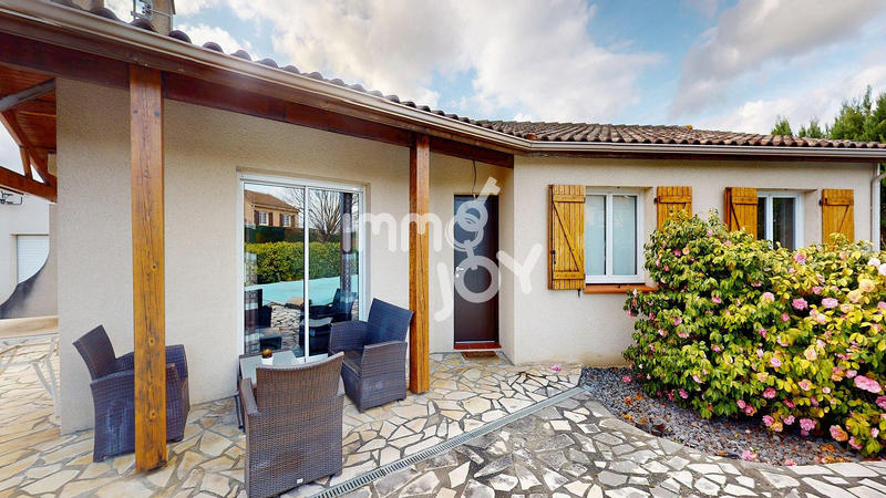 Maison - 111 m² - 5 pièces