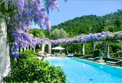 Maison - 1 000 m² - 9 pièces