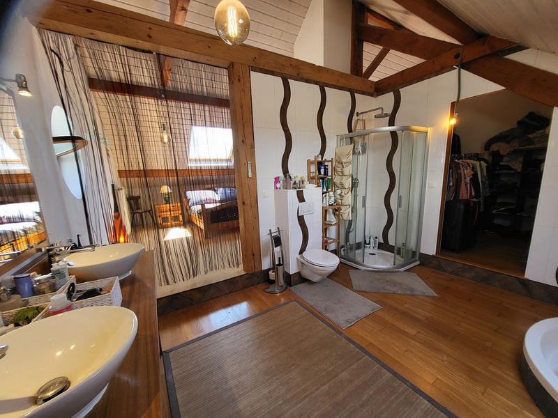 Corps de ferme - 483 m² - 8 pièces