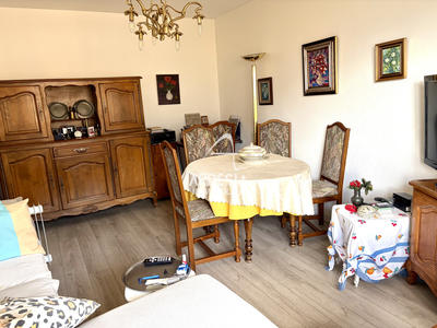 Appartement - 65 m² - 2 pièces