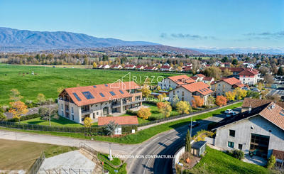 Appartement - 193 m² - 6 pièces