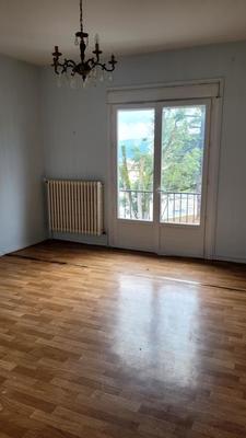 Appartement - 128 m² - 5 pièces