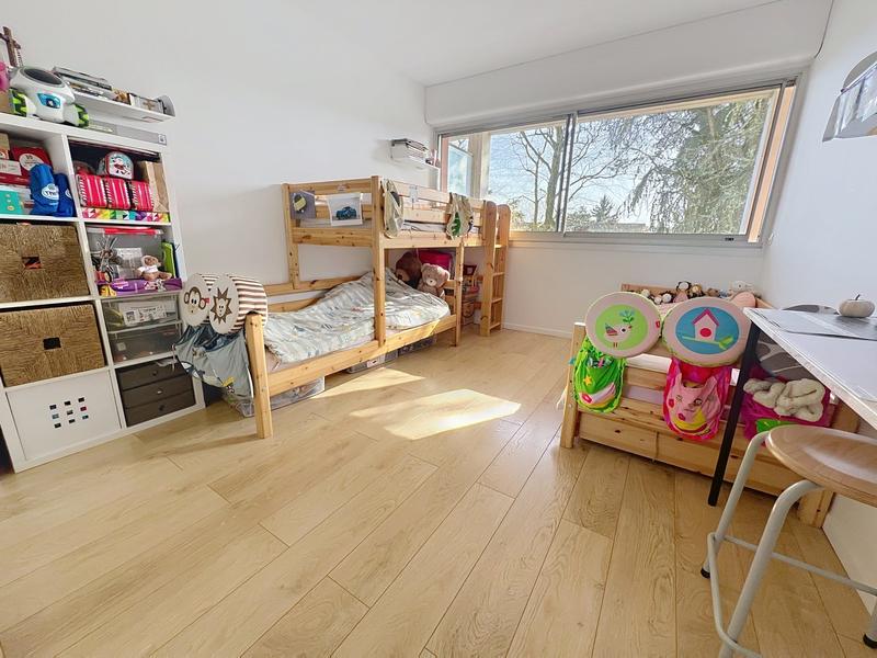 Appartement - 90 m² - 4 pièces