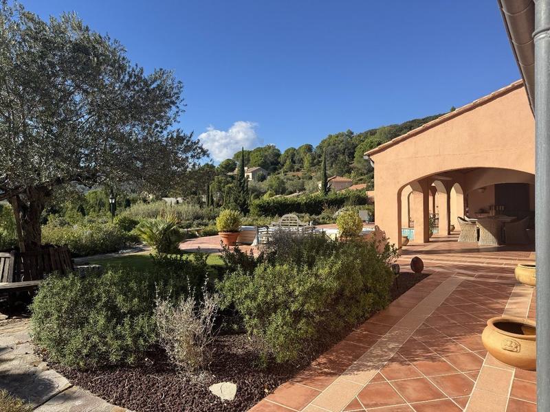 Villa - 186 m² - 5 pièces