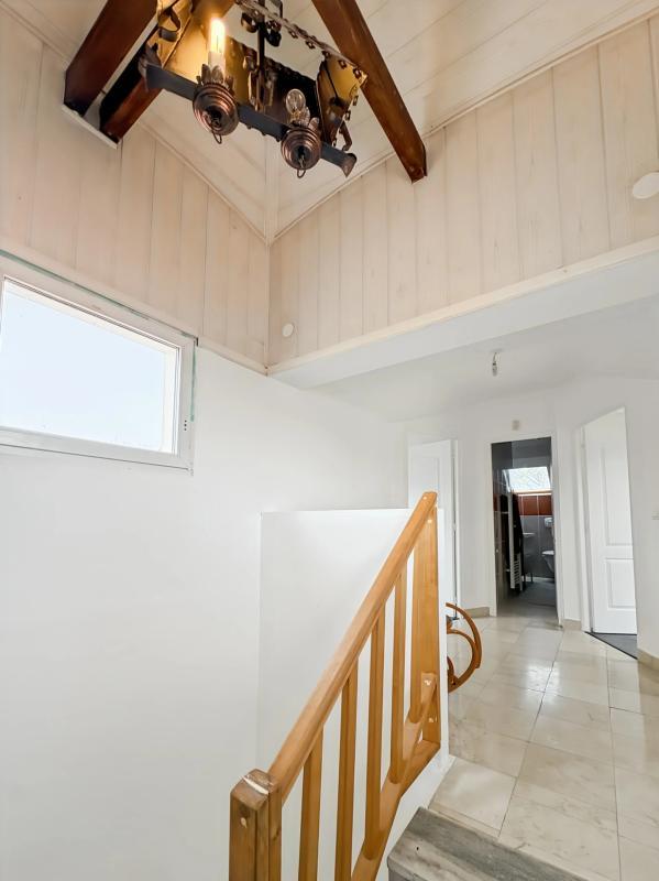 Maison - 140 m² - 7 pièces