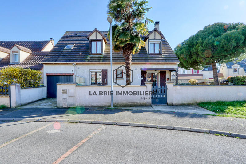 Maison - 117 m² - 7 pièces