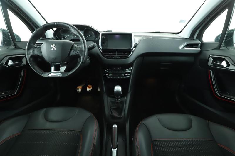 Peugeot 208 1.5 Blue-HDi Gt Line 5p 100 ch