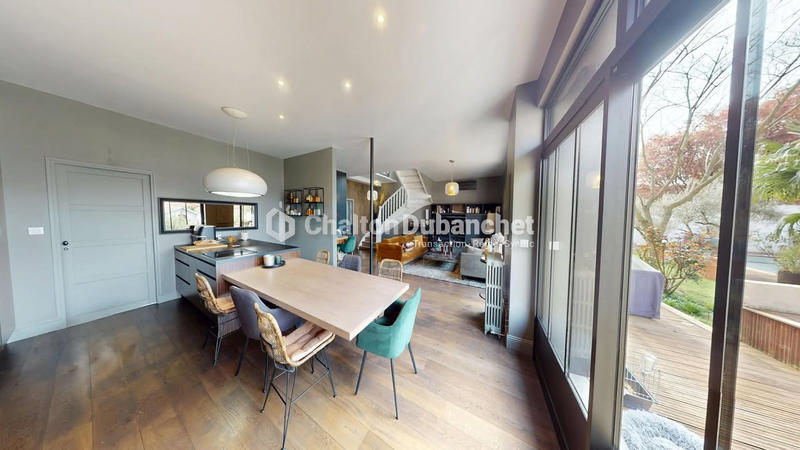 Maison - 151 m² - 5 pièces