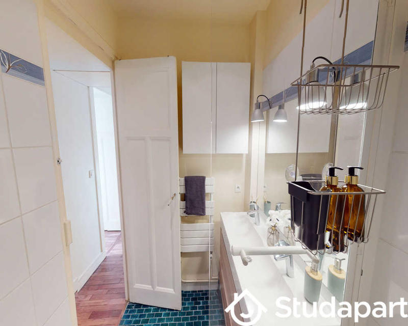 Chambre - 90 m² - 1 pièce