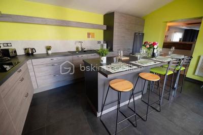 Maison - 148 m² - 7 pièces