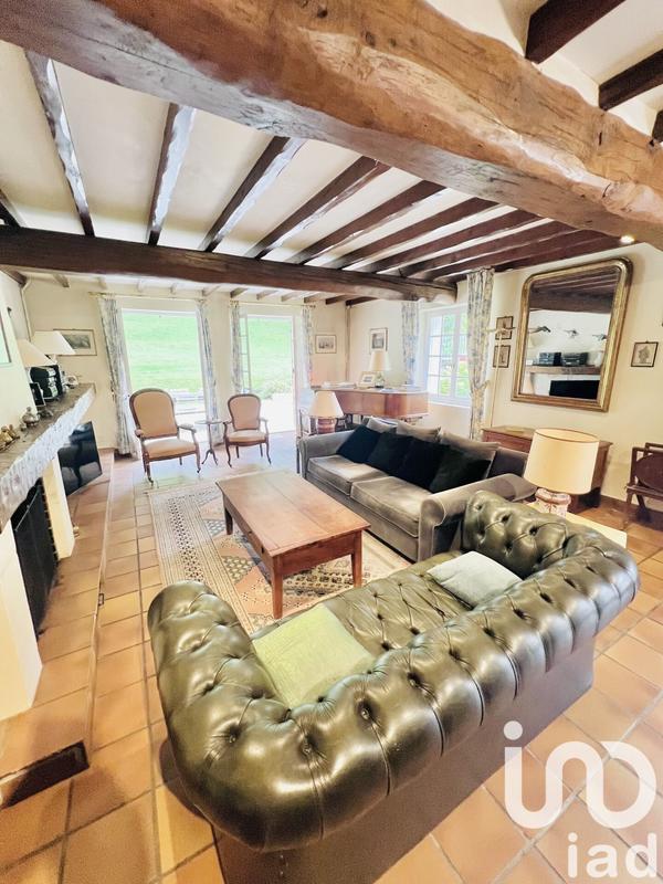 Maison - 275 m² - 9 pièces