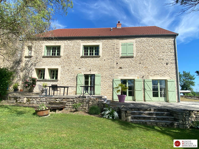 Maison ancienne - 260 m² - 7 pièces