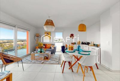 Appartement - 83 m² - 4 pièces