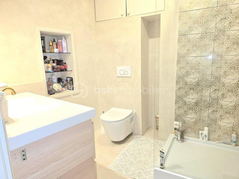 Maison - 147 m² - 6 pièces