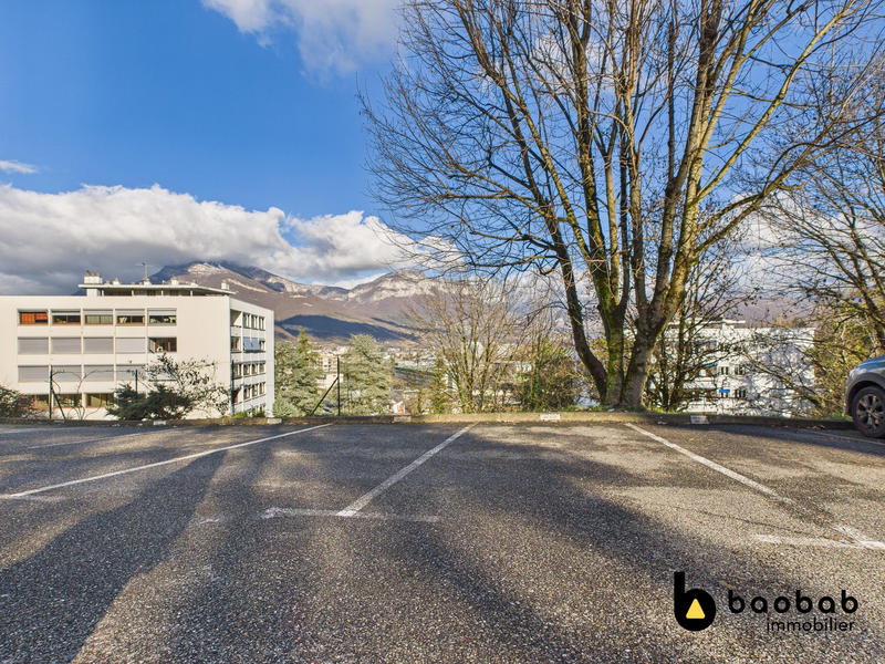 Appartement - 100 m² - 4 pièces