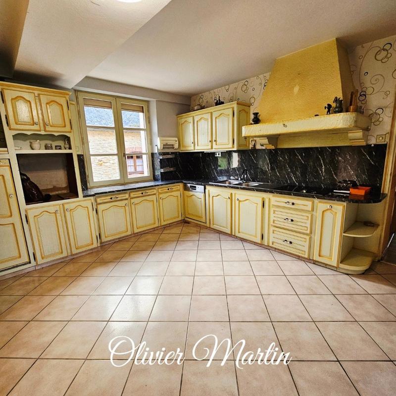 Maison - 151 m² - 6 pièces